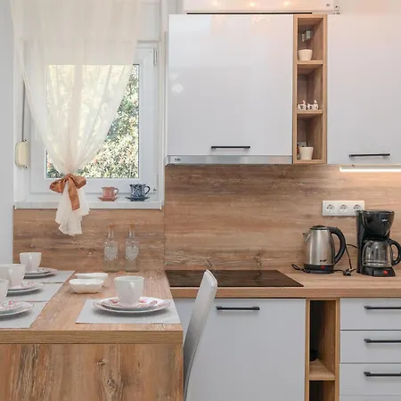 Family Gligora شقة *