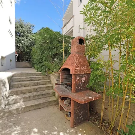 Family Gligora شقة