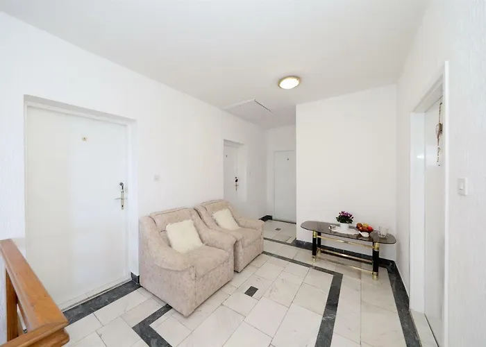 Family Gligora Apartamento Mandre