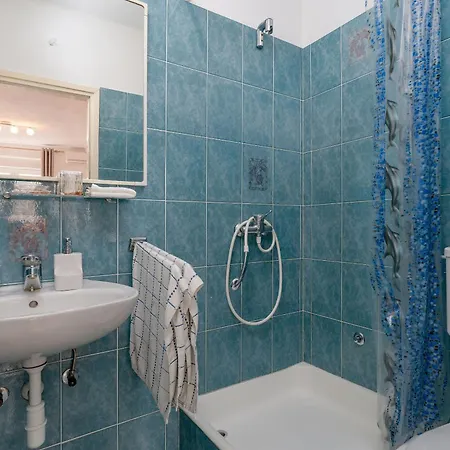 Family Gligora Apartman Mandre